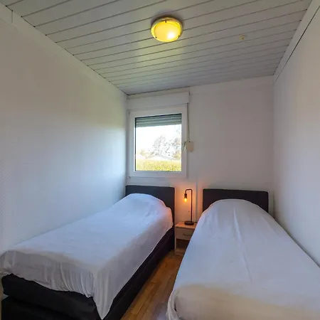 In Julianadorp Near Sandy Semesterbostad