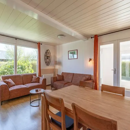 In Julianadorp Near Sandy Semesterbostad De Zandloper