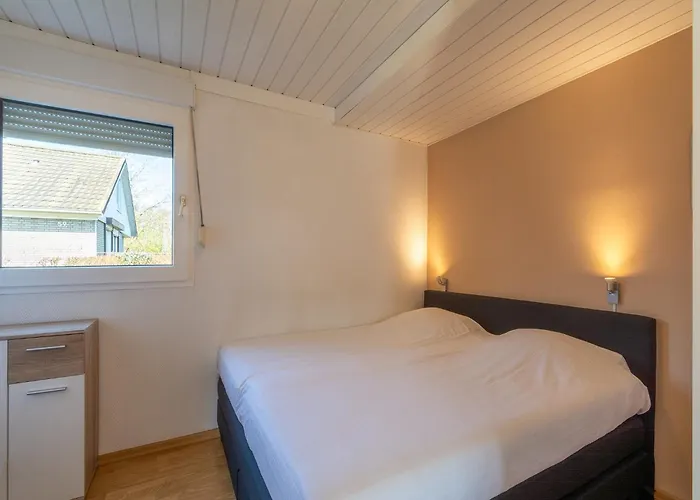 In Julianadorp Near Sandy Semesterbostad