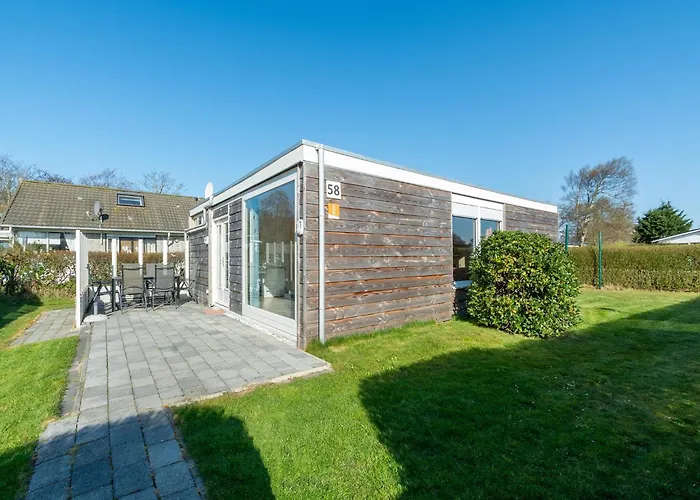 In Julianadorp Near Sandy Semesterbostad De Zandloper