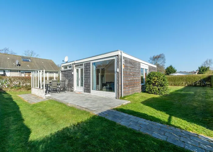 In Julianadorp Near Sandy Semesterbostad